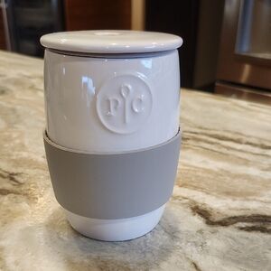 The Pampered Chef White and Gray Ceramic Mug